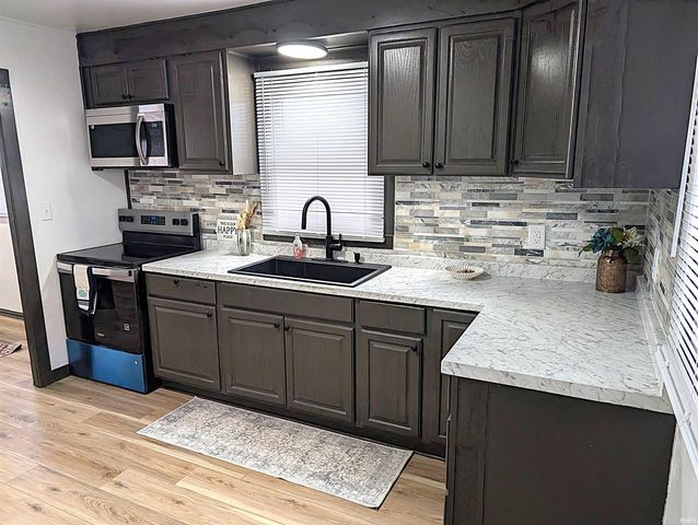 1307 Sunset Drive, Lafayette, IN 47905