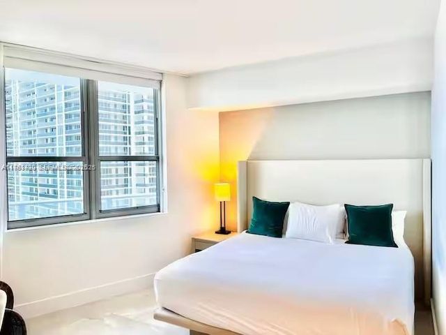 4111 S Ocean Drive 1801, Hollywood, FL 33019