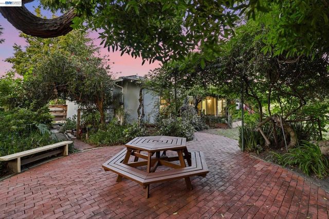 41531 Fordham Ct, Fremont, CA 94539