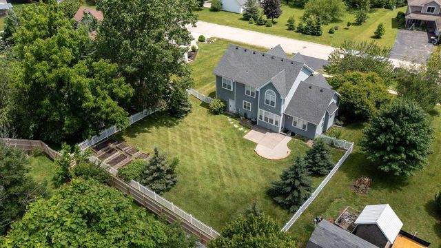 2045 Meagans WAY, Twin Lakes, WI 53181
