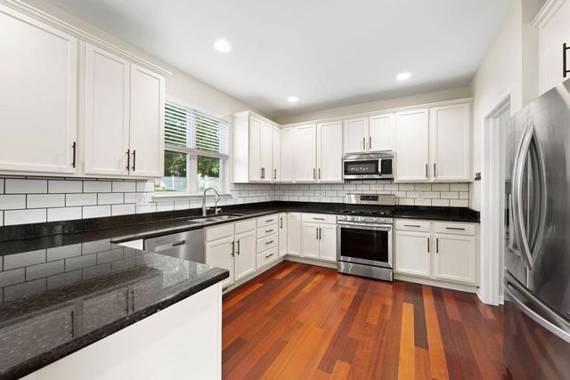 2045 Meagans WAY, Twin Lakes, WI 53181