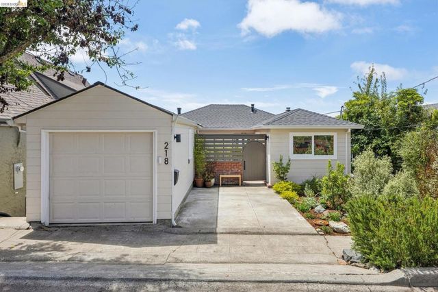 218 Cambridge Ave, Kensington, CA 94708