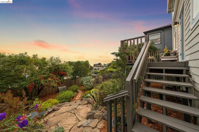 218 Cambridge Ave, Kensington, CA 94708