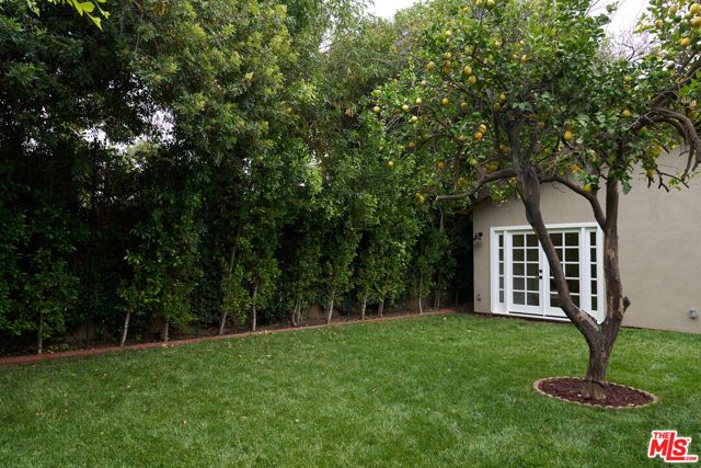 4734 Greenbush Avenue, Los Angeles, CA 91423