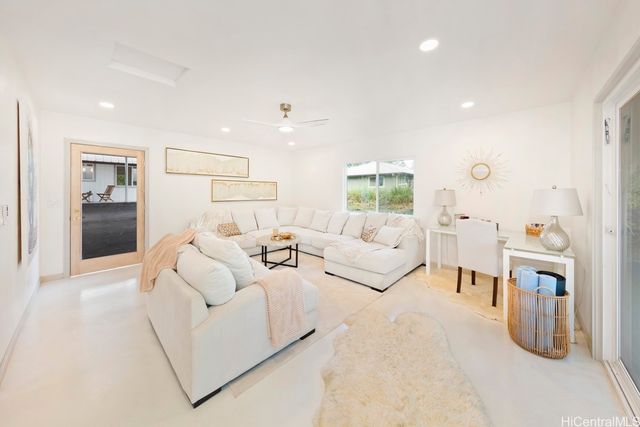 15-1888 21st Avenue, Keaau, HI 96749