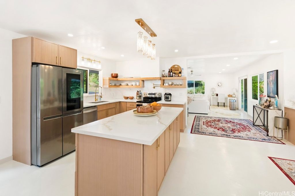 15-1888 21st Avenue, Keaau, HI 96749