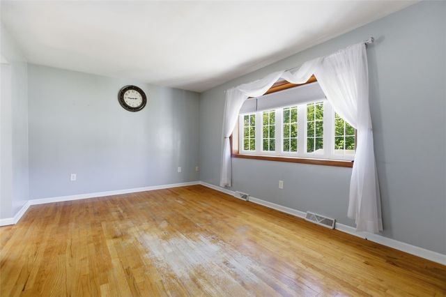1705 18th St, Beaver Falls, PA 15010