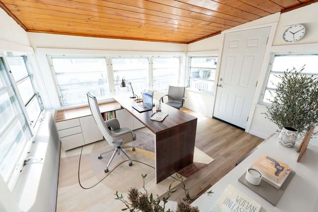 15 Swan Ave, Methuen, MA 01844