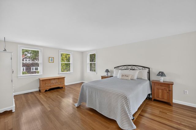 72 Smith Street, Chatham, MA 02633