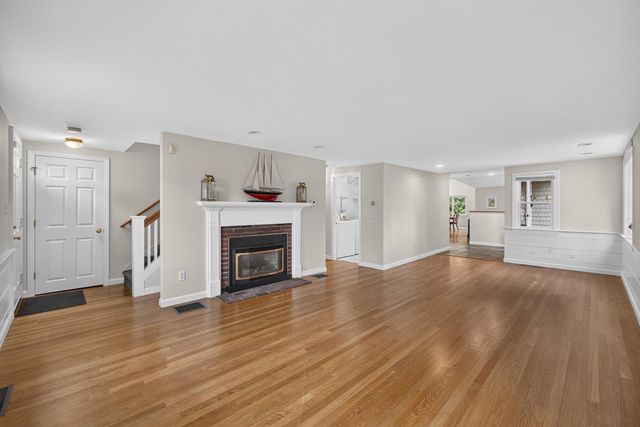 72 Smith Street, Chatham, MA 02633