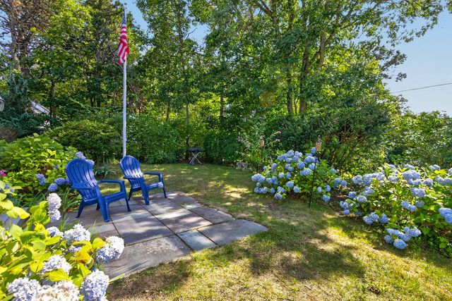 72 Smith Street, Chatham, MA 02633