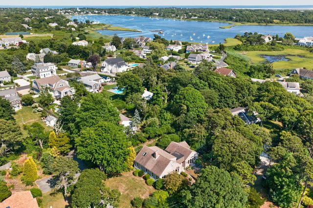 72 Smith Street, Chatham, MA 02633