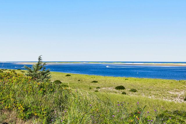 72 Smith Street, Chatham, MA 02633
