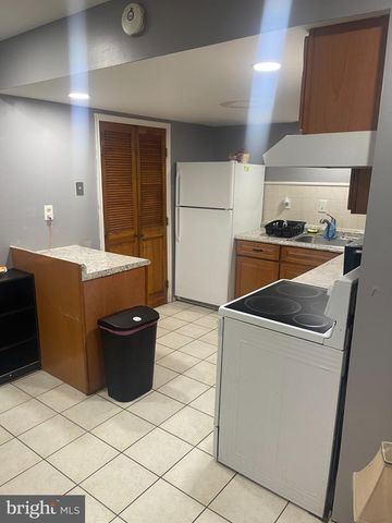 128 ROCKLAND DR, Willingboro, NJ 08046