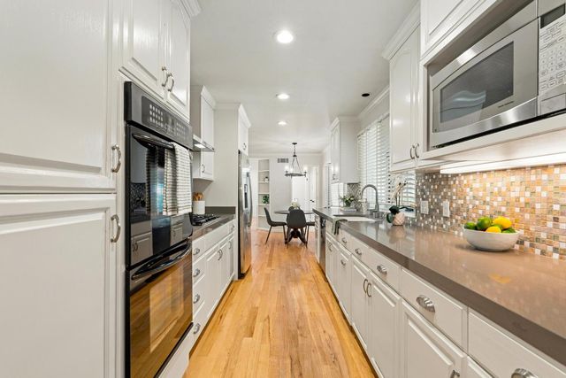 7315 Parkwoods Dr, Stockton, CA 95207