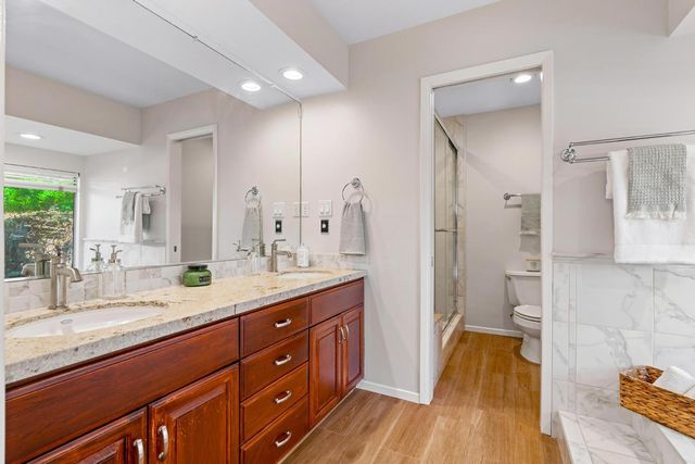 7315 Parkwoods Dr, Stockton, CA 95207
