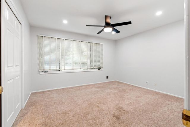 7315 Parkwoods Dr, Stockton, CA 95207