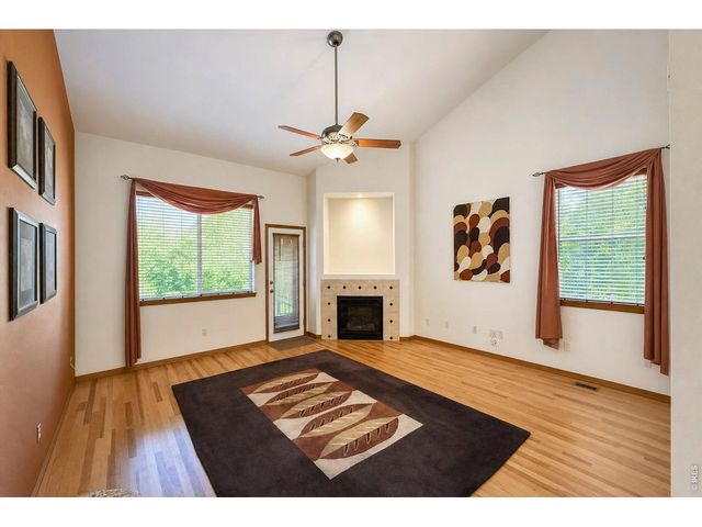 639 Summer Hawk Dr, Longmont, CO 80504