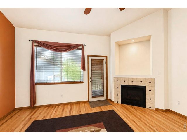 639 Summer Hawk Dr, Longmont, CO 80504