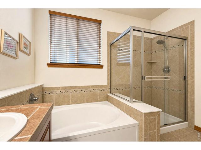 639 Summer Hawk Dr, Longmont, CO 80504