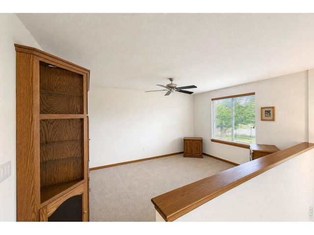 639 Summer Hawk Dr, Longmont, CO 80504