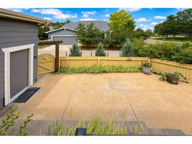 639 Summer Hawk Dr, Longmont, CO 80504