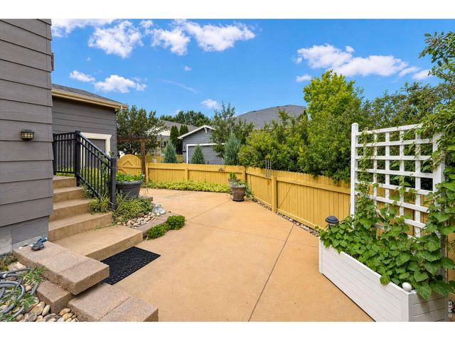 639 Summer Hawk Dr, Longmont, CO 80504