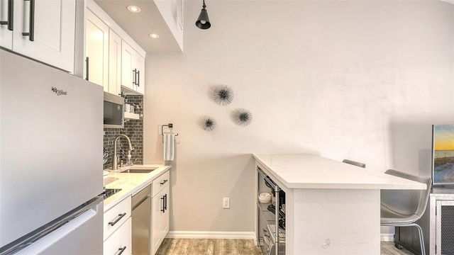 3127 LONGMEADOW 2, Sarasota, FL 34235