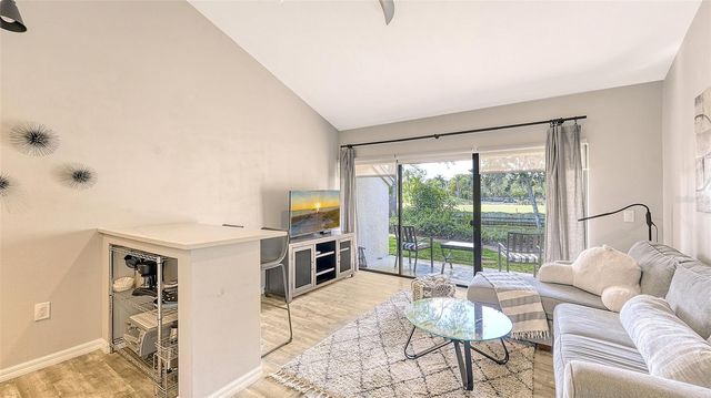 3127 LONGMEADOW 2, Sarasota, FL 34235
