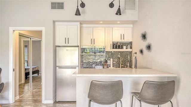 3127 LONGMEADOW 2, Sarasota, FL 34235