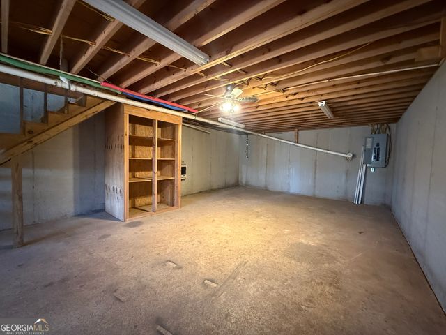 220 De La Taix, Lavonia, GA 30553