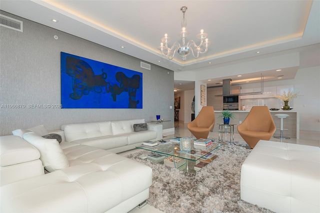 17301 Biscayne Blvd 2209, North Miami Beach, FL 33160