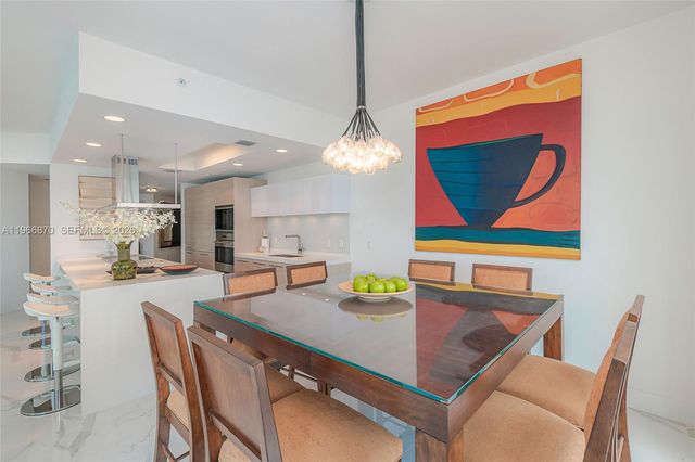 17301 Biscayne Blvd 2209, North Miami Beach, FL 33160