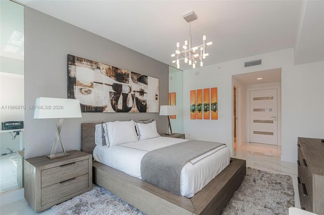 17301 Biscayne Blvd 2209, North Miami Beach, FL 33160