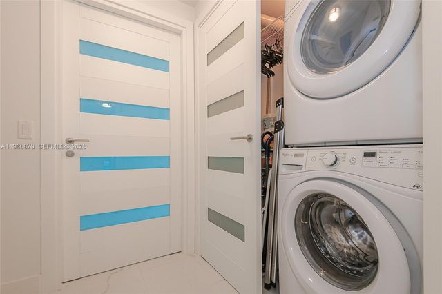 17301 Biscayne Blvd 2209, North Miami Beach, FL 33160