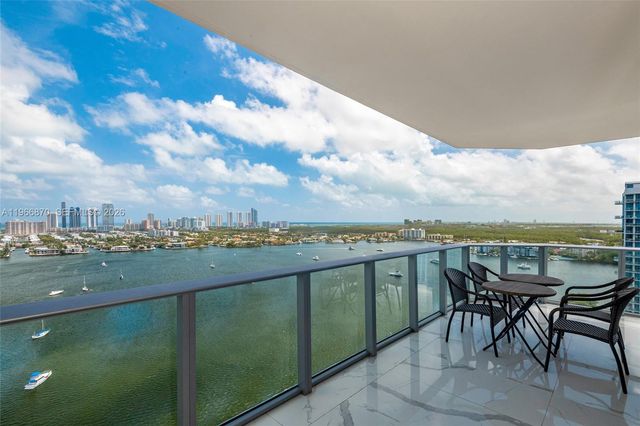 17301 Biscayne Blvd 2209, North Miami Beach, FL 33160