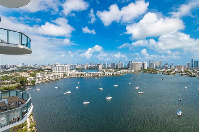 17301 Biscayne Blvd 2209, North Miami Beach, FL 33160