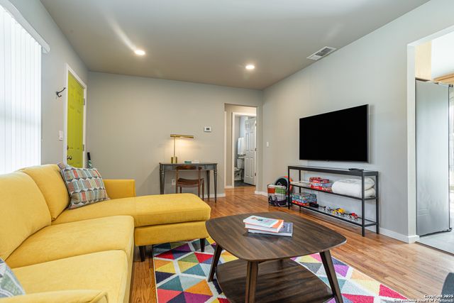 414 Trudell, San Antonio, TX 78213