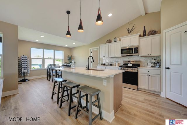 8918 Kinzie Street, Lincoln, NE 68507