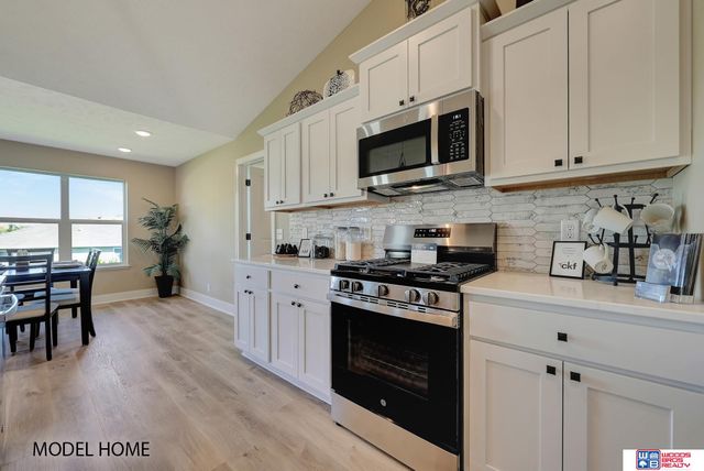 8918 Kinzie Street, Lincoln, NE 68507