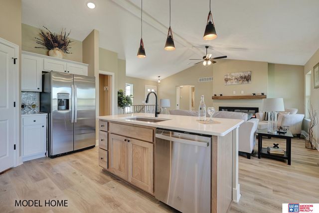 8918 Kinzie Street, Lincoln, NE 68507
