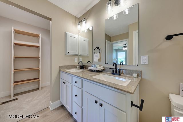 8918 Kinzie Street, Lincoln, NE 68507