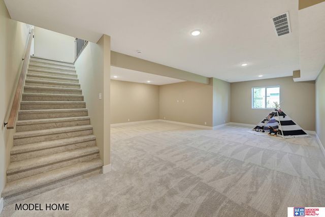 8918 Kinzie Street, Lincoln, NE 68507