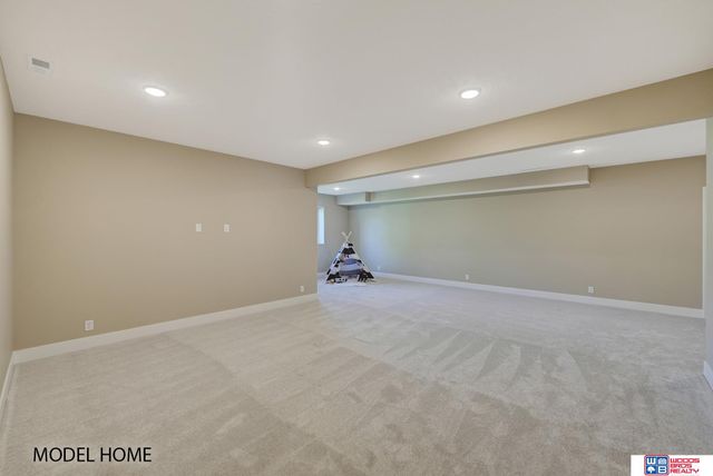 8918 Kinzie Street, Lincoln, NE 68507