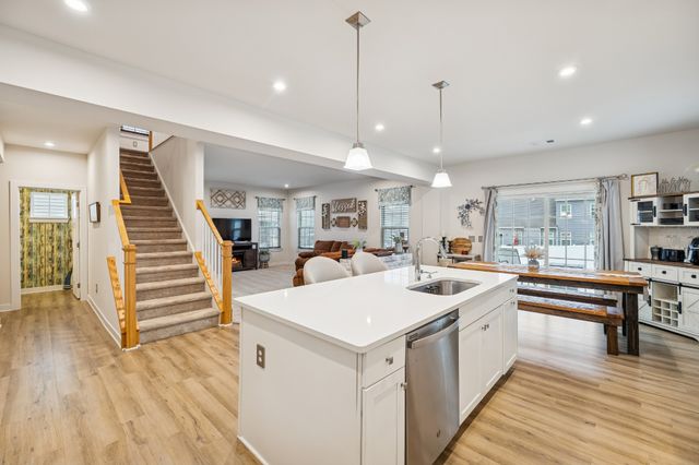 809 Mill Tree Ct, Smyrna, TN 37167