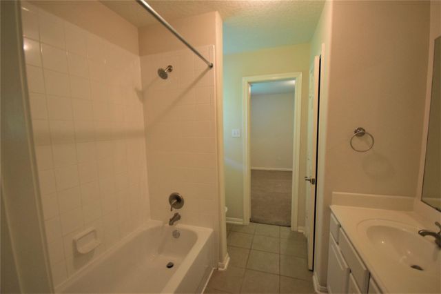 1428 W 24th Street, Houston, TX 77008