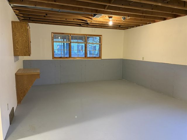 2891 Parkside Drive, Jenison, MI 49428