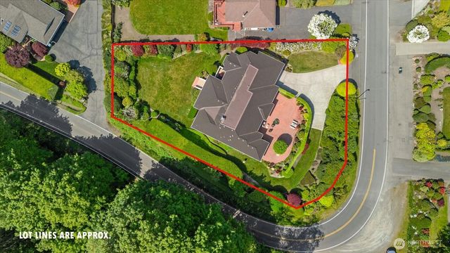 17707 13th Avenue NW, Shoreline, WA 98177