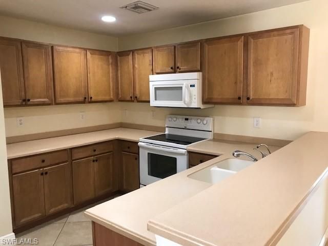 2122 NE 14th AVE, Cape Coral, FL 33909