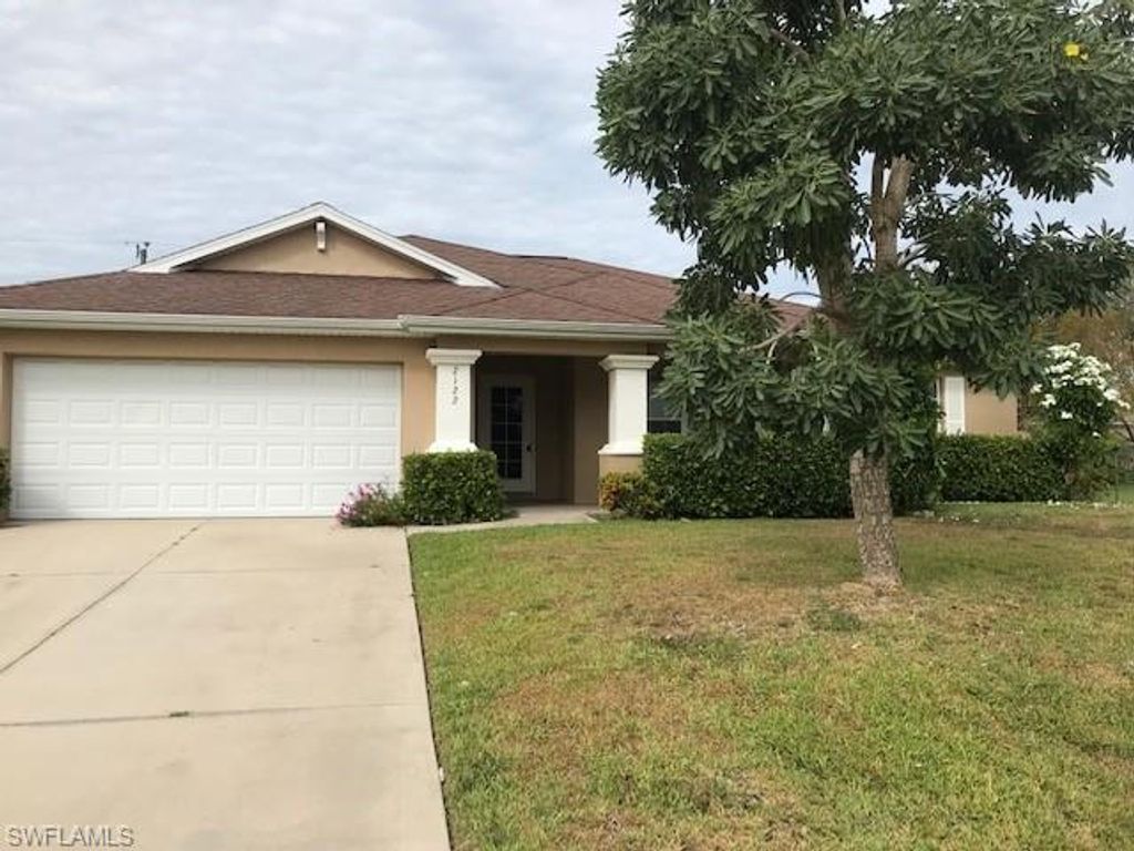 2122 NE 14th AVE, Cape Coral, FL 33909